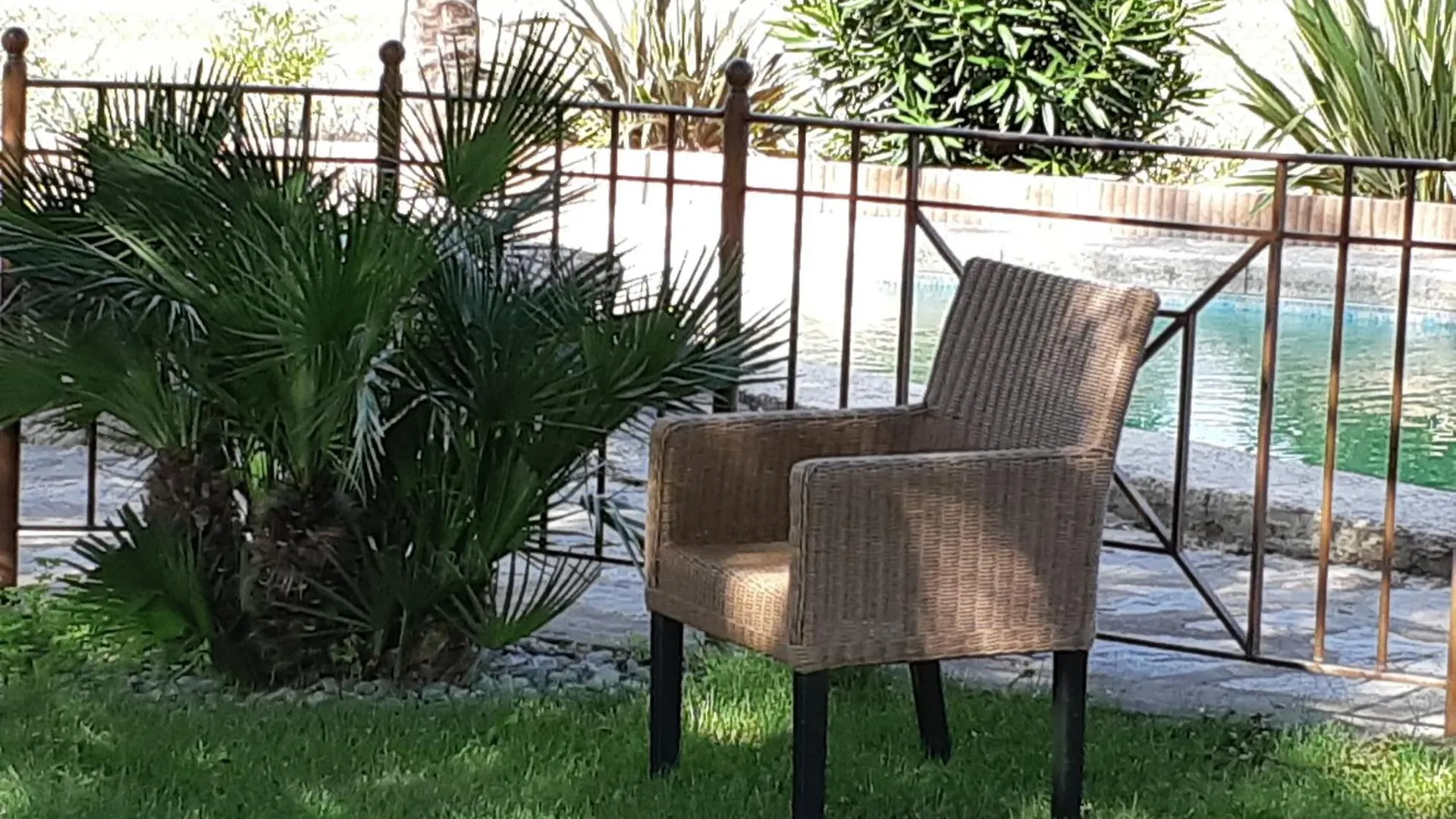 Holiday home Gites La Musardiere Alba-la-Romaine
